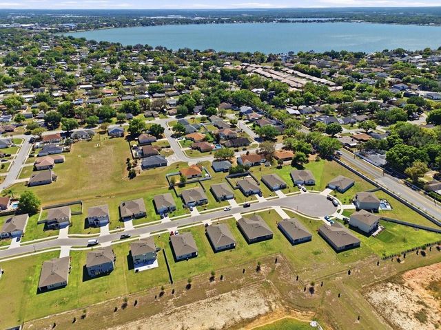 807 AUBURN GROVE COURT, Auburndale, FL 33823