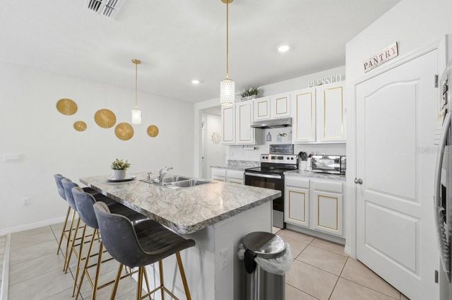 807 AUBURN GROVE COURT, Auburndale, FL 33823