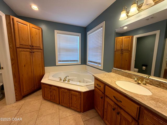 111 Briarbrook Drive, Carl Junction, MO 64834