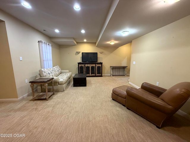 111 Briarbrook Drive, Carl Junction, MO 64834