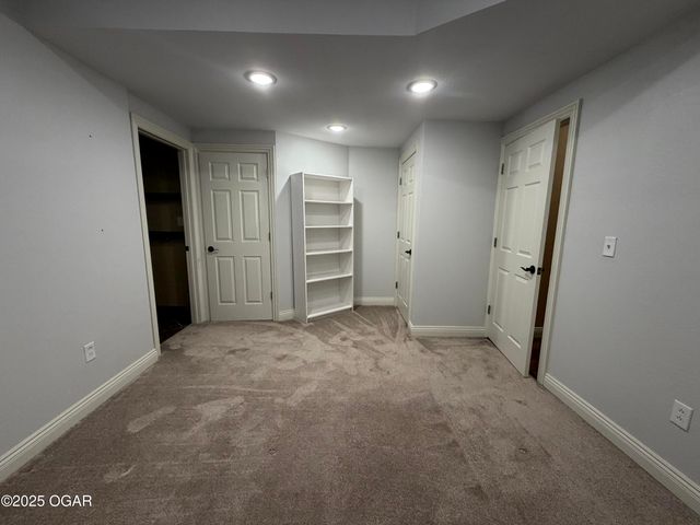 111 Briarbrook Drive, Carl Junction, MO 64834