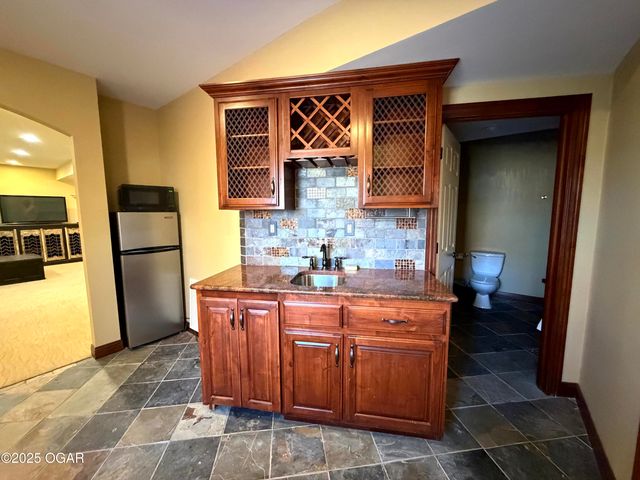 111 Briarbrook Drive, Carl Junction, MO 64834