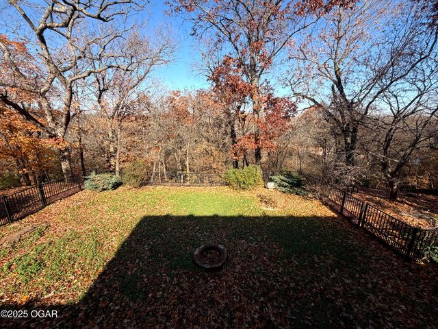 111 Briarbrook Drive, Carl Junction, MO 64834