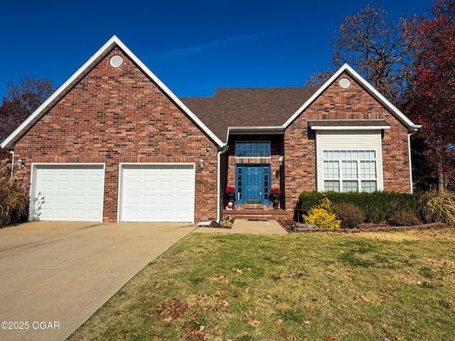 111 Briarbrook Drive, Carl Junction, MO 64834
