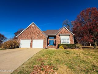 111 Briarbrook Drive, Carl Junction, MO 64834