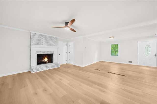125 Silver Leaf Drive, Fayetteville, GA 30214
