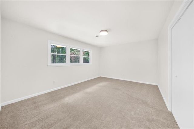 125 Silver Leaf Drive, Fayetteville, GA 30214