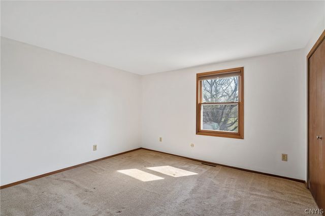 105 Mercury Circle, Salina, NY 13088