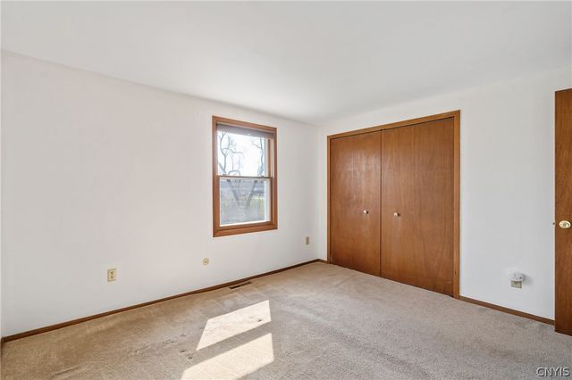 105 Mercury Circle, Salina, NY 13088