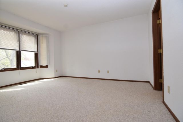 11039 Oregon Circle, Bloomington, MN 55438