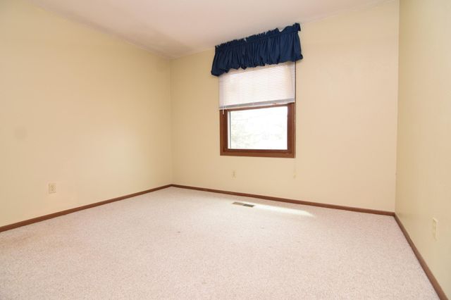 11039 Oregon Circle, Bloomington, MN 55438