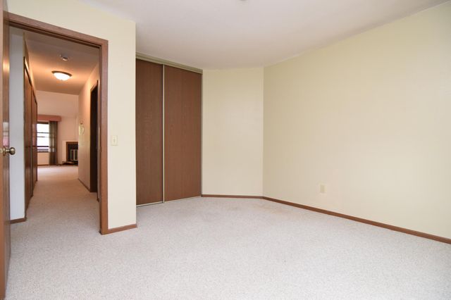 11039 Oregon Circle, Bloomington, MN 55438