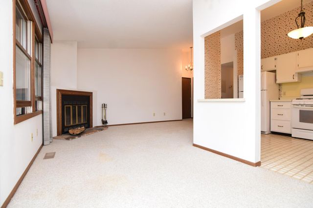 11039 Oregon Circle, Bloomington, MN 55438