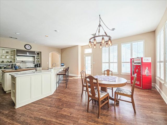 3000 Iron Stone Court, Arlington, TX 76006