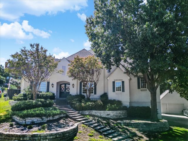 3000 Iron Stone Court, Arlington, TX 76006