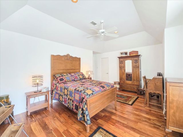 3000 Iron Stone Court, Arlington, TX 76006