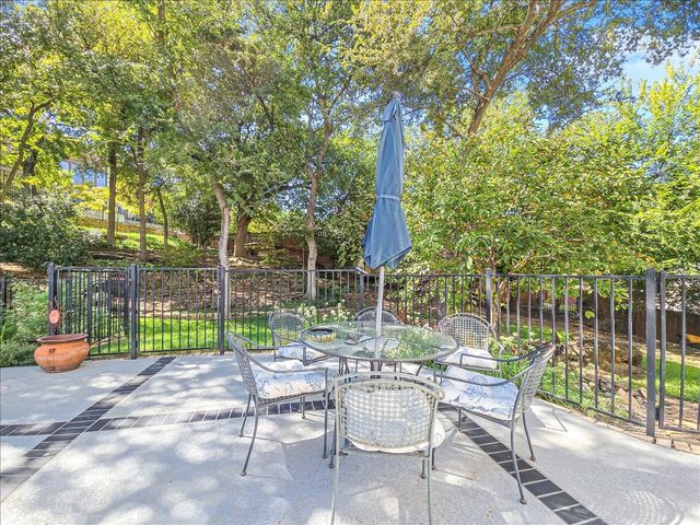 3000 Iron Stone Court, Arlington, TX 76006