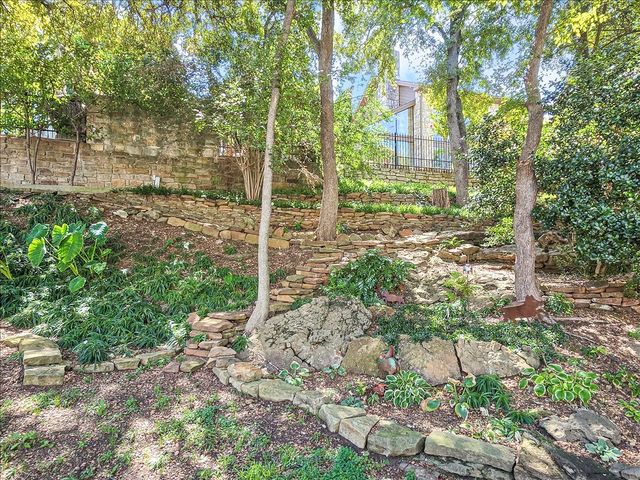 3000 Iron Stone Court, Arlington, TX 76006