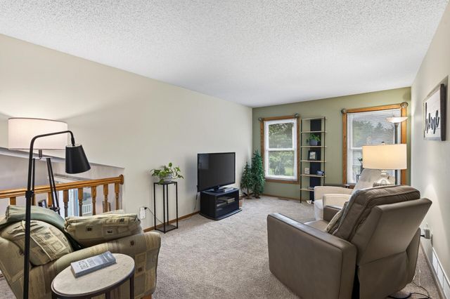 1305 Keller Lane, Burnsville, MN 55306