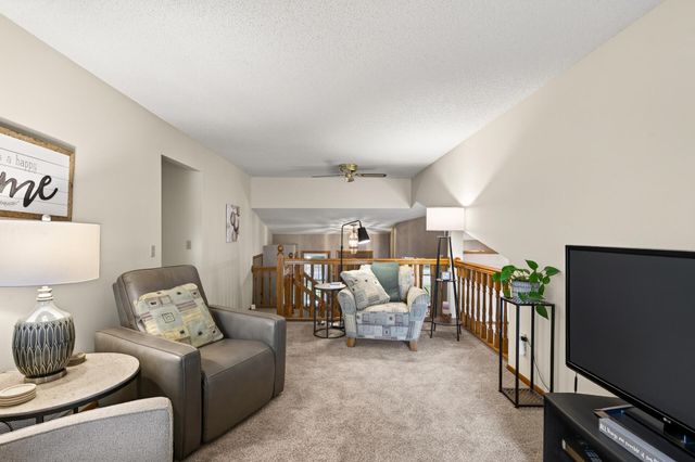 1305 Keller Lane, Burnsville, MN 55306