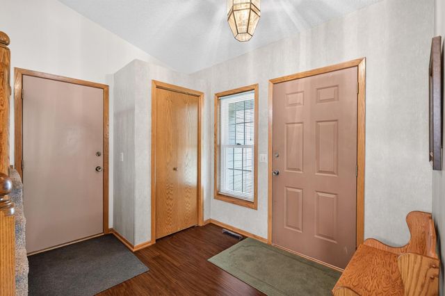 1305 Keller Lane, Burnsville, MN 55306
