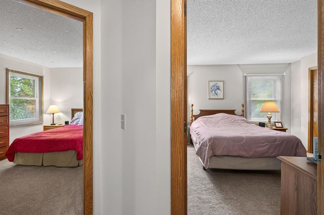 1305 Keller Lane, Burnsville, MN 55306