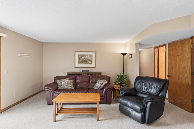 1305 Keller Lane, Burnsville, MN 55306