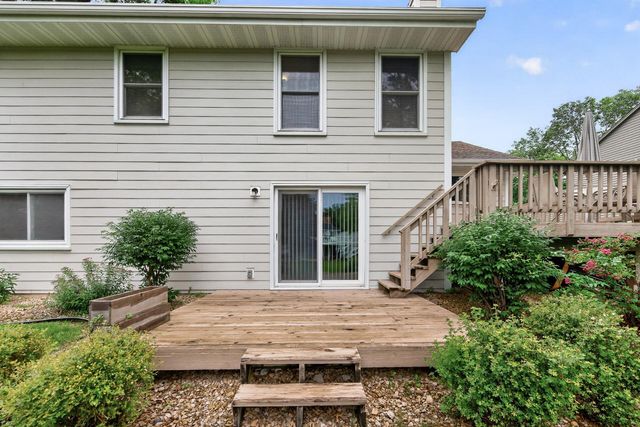 1305 Keller Lane, Burnsville, MN 55306