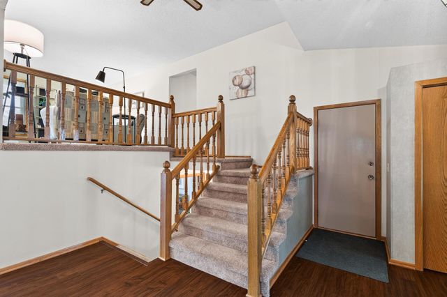 1305 Keller Lane, Burnsville, MN 55306