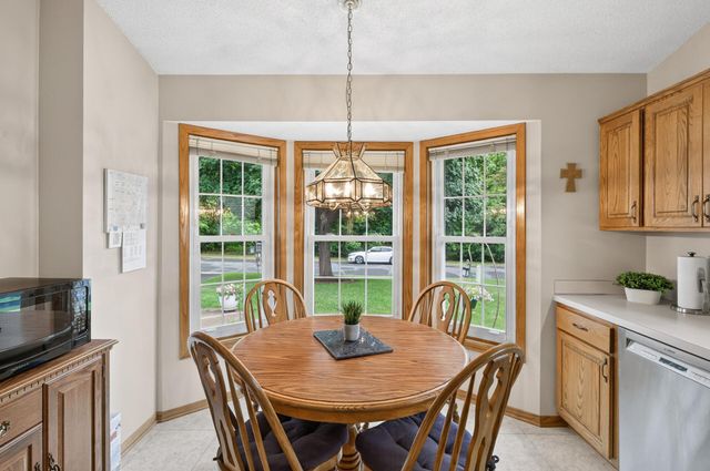 1305 Keller Lane, Burnsville, MN 55306
