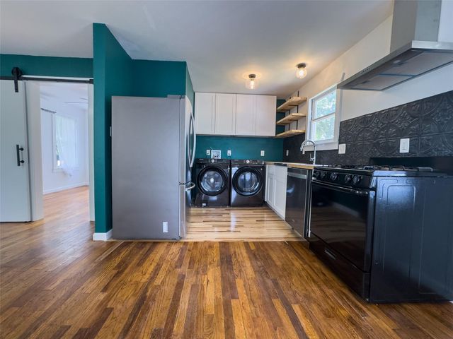 1148 Gunter ST, Austin, TX 78721