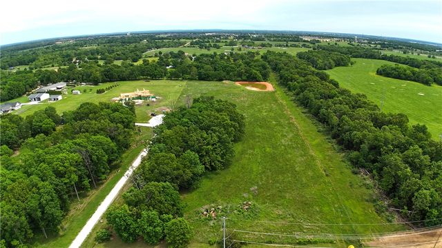 13925 Jace Circle, Gravette, AR 72736