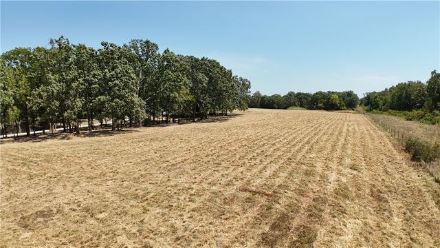 13925 Jace Circle, Gravette, AR 72736