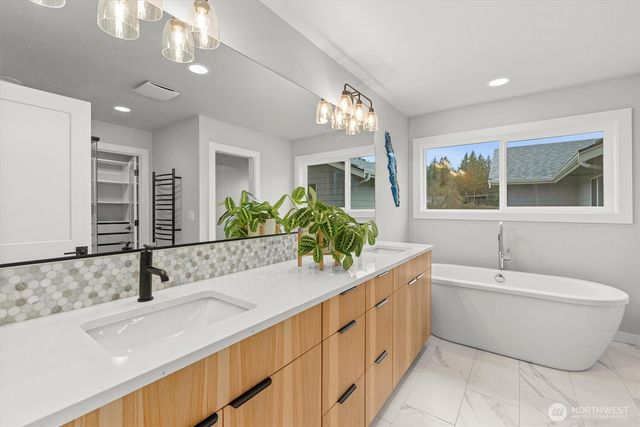 740 SE 8th Street, North Bend, WA 98045