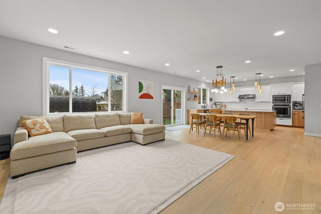 740 SE 8th Street, North Bend, WA 98045