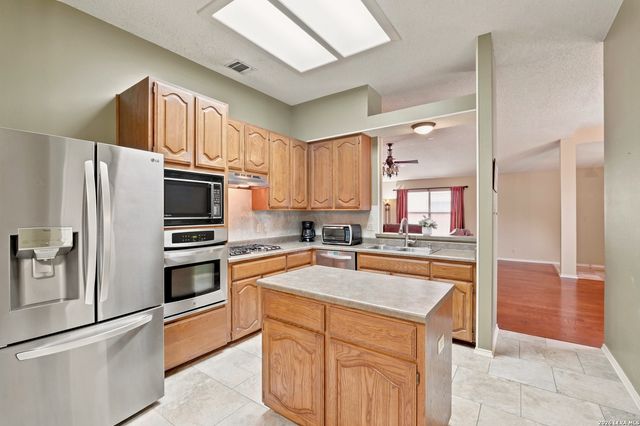13810 CEDAR CYN, San Antonio, TX 78231