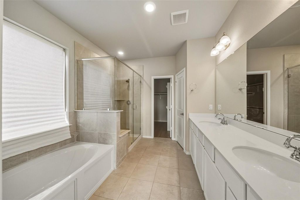 Image 18 of property listing at 20735 Yaupon Meadow Lane, Richmond, TX 77407