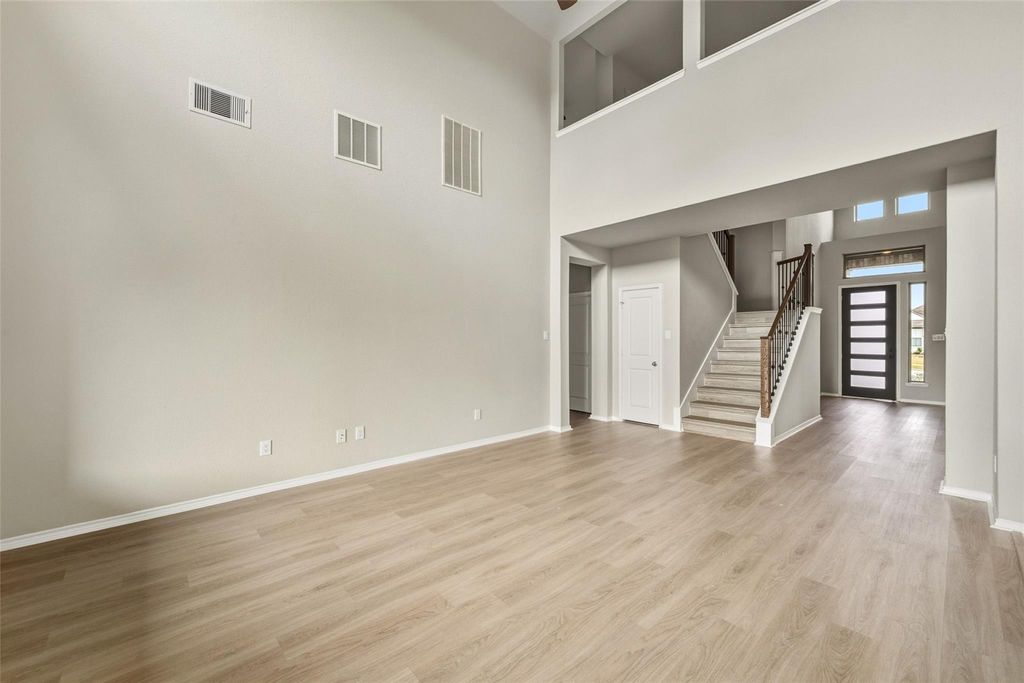 Image 9 of property listing at 20735 Yaupon Meadow Lane, Richmond, TX 77407