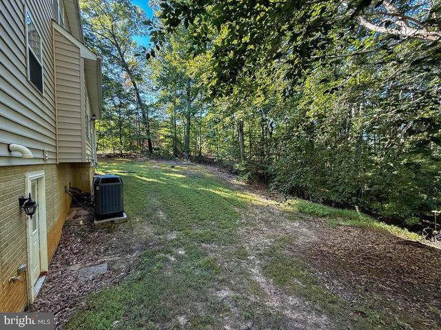 8 HOLLY BROOKE CT, Stafford, VA 22554