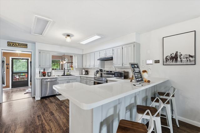 701 Raintree Road, Fort Worth, TX 76103