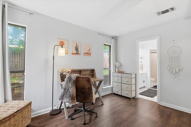 701 Raintree Road, Fort Worth, TX 76103