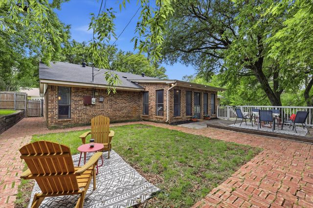 701 Raintree Road, Fort Worth, TX 76103