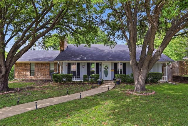 701 Raintree Road, Fort Worth, TX 76103