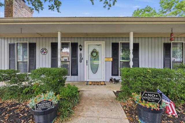 701 Raintree Road, Fort Worth, TX 76103