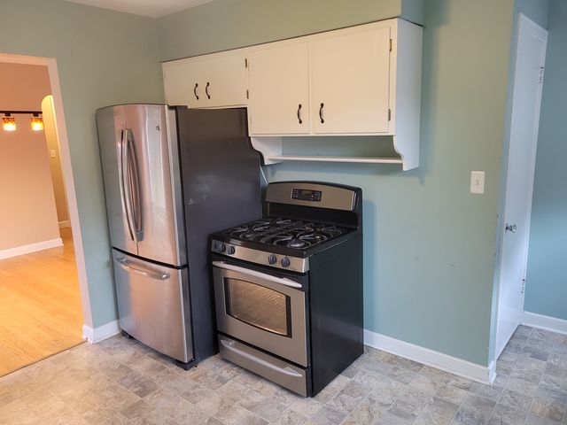 8918 Parkside Avenue, Morton Grove, IL 60053