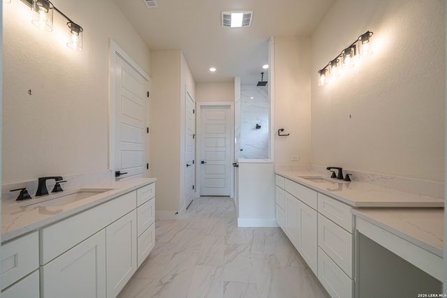 2013 Toscano Way, Kerrville, TX 78028