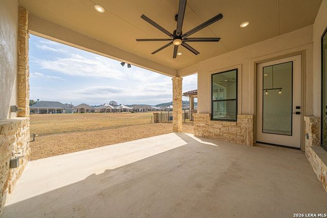 2013 Toscano Way, Kerrville, TX 78028