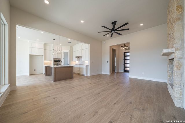 2013 Toscano Way, Kerrville, TX 78028