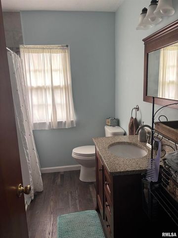 420 W 3RD Street, Centralia, IL 62801