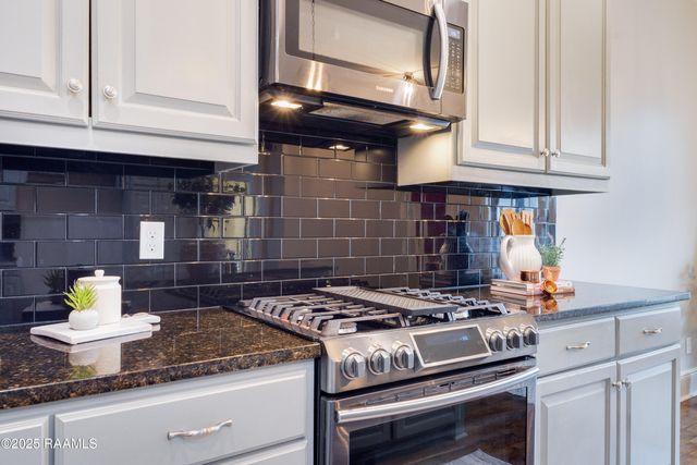 207 Narrow Way Drive, Lafayette, LA 70508